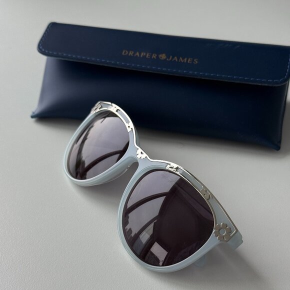 Draper & James Sunglasses - Light blue with flower detail - with case - Picture 1 of 4